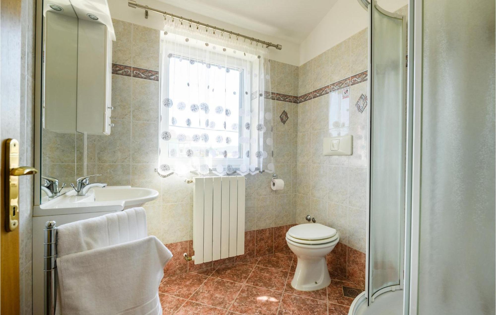 5 Bedroom Stunning Home In Labin Raša Εξωτερικό φωτογραφία