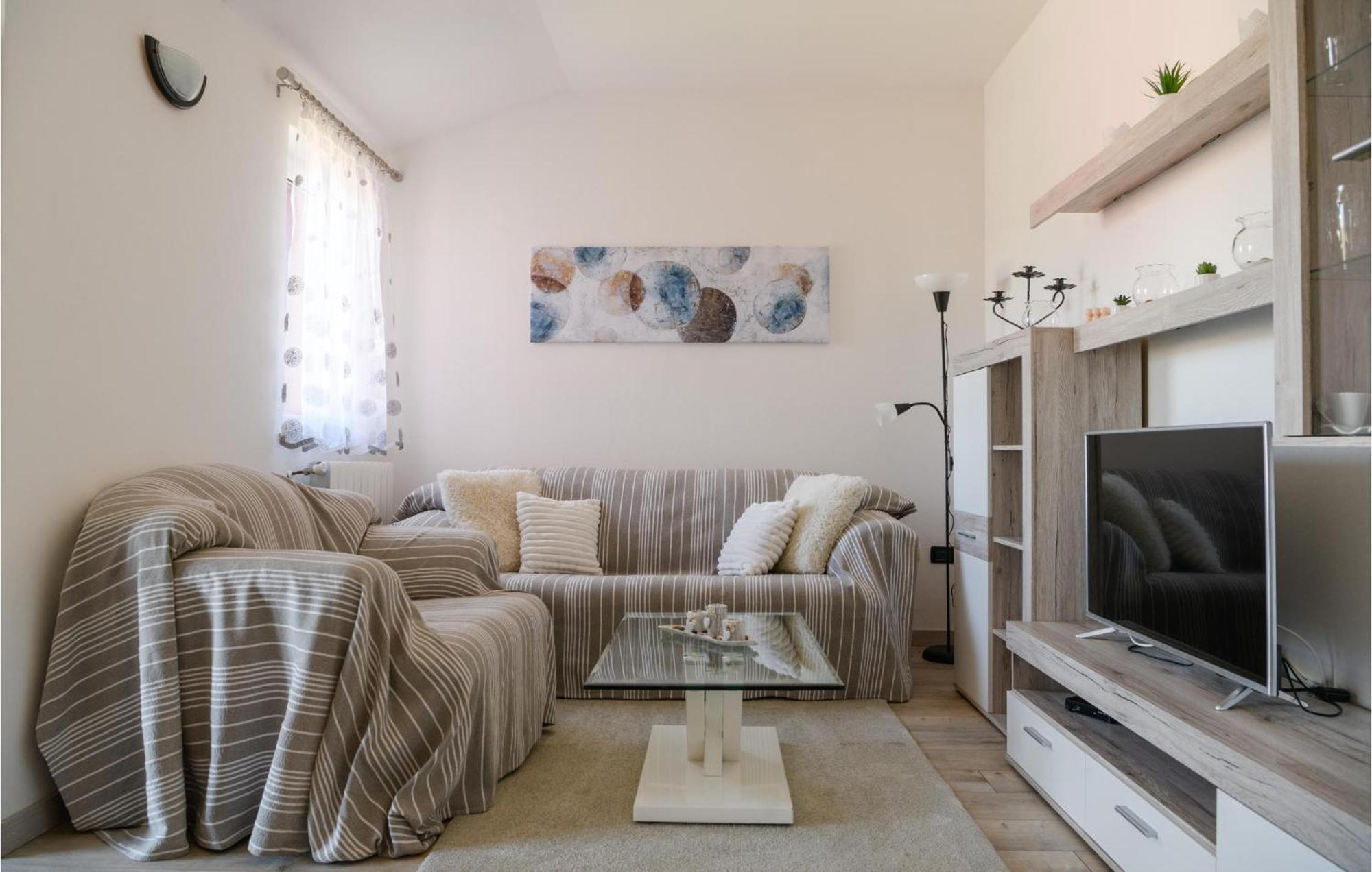 5 Bedroom Stunning Home In Labin Raša Εξωτερικό φωτογραφία